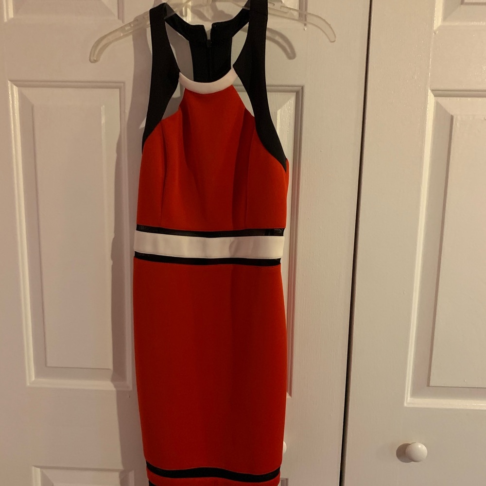 Dress - Picture 2 of 4